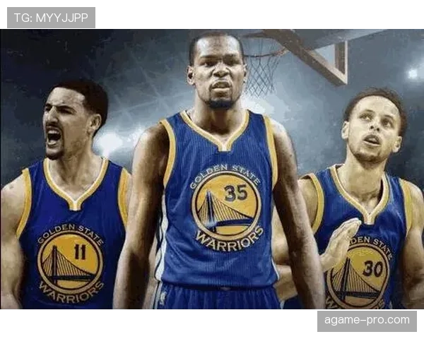 安东尼无球跑动拉开空间，高效输出改变进攻结构