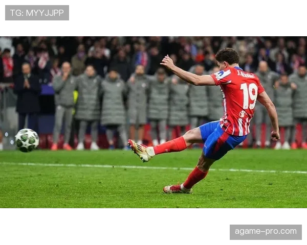 点球中假动作的判罚标准有哪些细节易被误解？