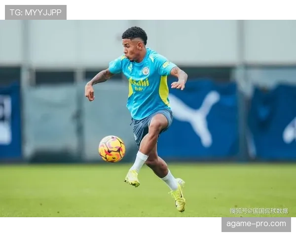 曼城中场流畅运转，但单点依赖问题显现，已对赛季关键战稳定性形成考验